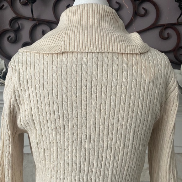 Pria Cotton Cable Knit Turtle Neck Sweater, Size Medium - Picture 7 of 12